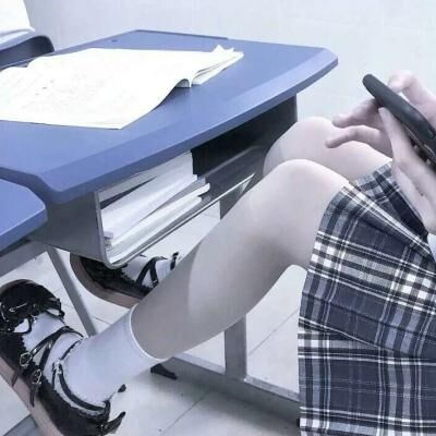  jk制服明明是女高中生的专属,为什么现在都是老阿姨在穿