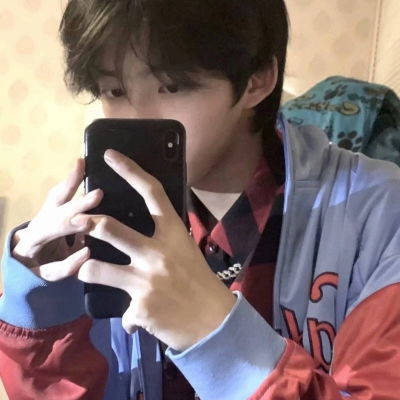  2023干净帅气男生头像