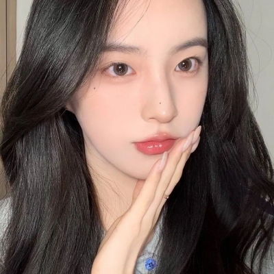 干净ins风好看的女头,女生氛围感头像超好看看不腻