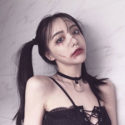  潮流2020女生头像高冷帅气女图