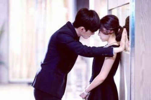  什么你问我男厕所还是女厕所抱歉,刚刚被强吻了,没看清