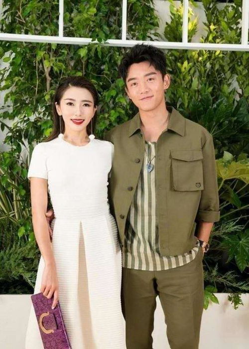  郑恺还是选择苗苗程晓玥比苗苗小3岁,但穿衣风格男人却不喜欢