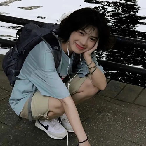  绝美女生头像小太阳很忙,小云朵想吃糖