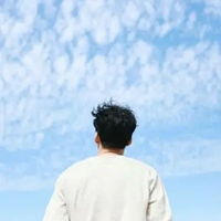  qq个性头像男男生高冷背影的qq个性头像