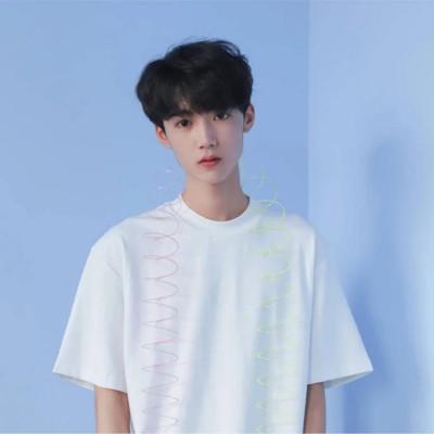  2019青春时尚男生微信头像图片,看到这些一定会心动的
