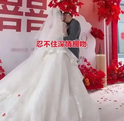  回顾新娘不惧寒冷穿低领婚纱,新郎看得移不开眼这衣服选对了