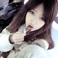  谁能帮我找找这个女生的头像和她的名字