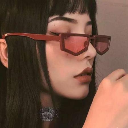  欧美超拽女头像,另类社会女羡煞旁人