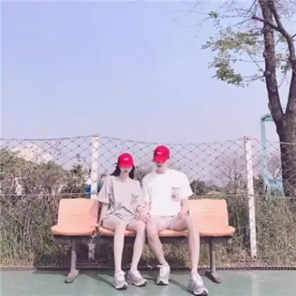  qq头像情侣一男一女,你从未走出我的思念