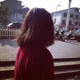  女头像byjulytaen