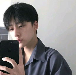 最新男生头像少年