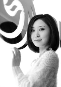  凤凰卫视出现新面孔主播85后美女目标吴小莉