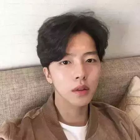  快过年了不知道什么发型好看这5款帅气发型强烈推荐