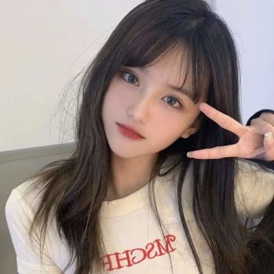  女生脸上3地方凸起,是标准桃花脸,难怪颜值爆表