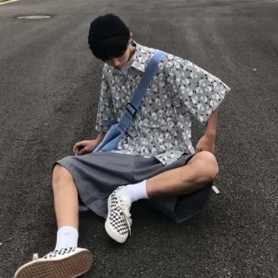  男生头像会有人替我爱你,但我忘不了你