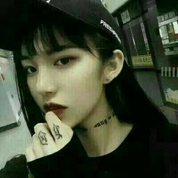  帮忙看看是不是情侣头像