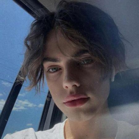 欧美男生头像高冷