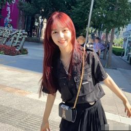  吴亦凡新恋情疑曝光,女方是北电表演系吴磊同学