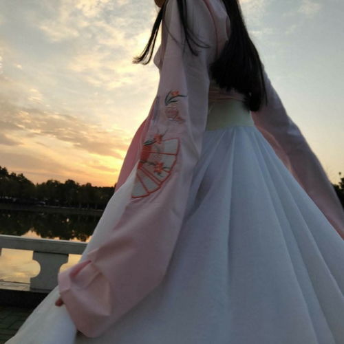  唯美意境古风汉服女生头像但愿微信头像我要个性网
