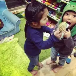  顾樱萌娃子来了你接不接呐