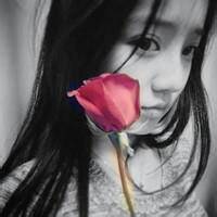  摆脱各位大神能给我配一个这个图片的情侣头像吗拜托了