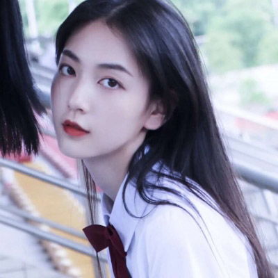  女生头像干净气质优雅漂亮女孩头像侧脸