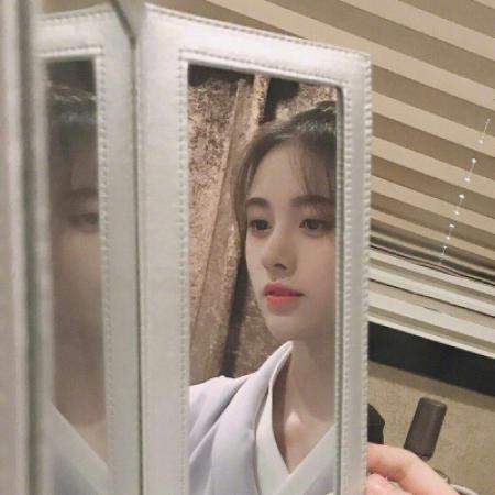  好看女生真人头像清晰女生魅力成熟小清新的