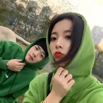  小老弟得了相思病,会不自觉发这3条qq消息,丫头好好珍惜