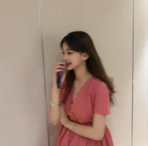  头像这么可爱的女孩子,一拳下去应该能哭很久吧