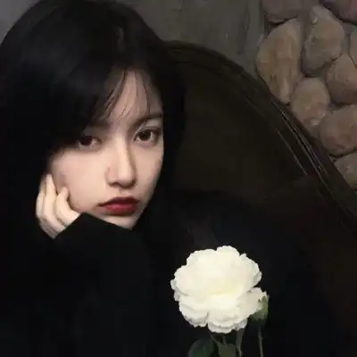  念七魅力成熟女生ins头像
