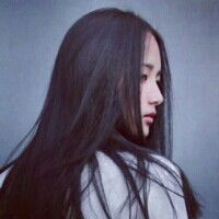  长发女生头像,就貌似于这一类