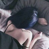  女生性感锁骨头像爱上你迷人的锁骨