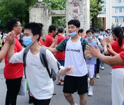  这四所211大学,堪称捡漏者福音,中等成绩的学生也能稳上