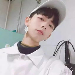  男生头像难过倾诉错了人,成了矫情