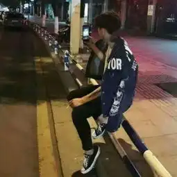  社会霸气头像对不起,长不出你想要的样子