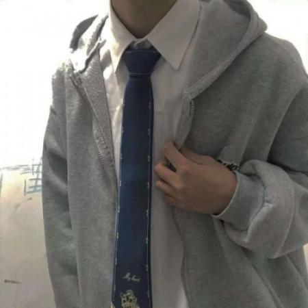  男生超霸气超高冷头像,熬夜和想你成了我的习惯