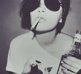  帮忙配个情侣头像
