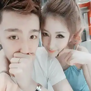 qq情侣头像一男一女冷酷