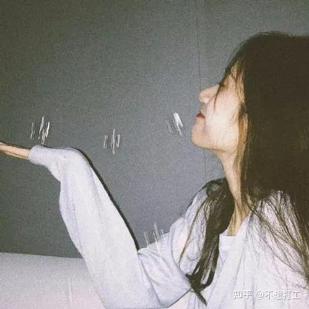  头像高级感小众女生头像