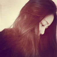  非主流伤感女生头像容易受伤的女人
