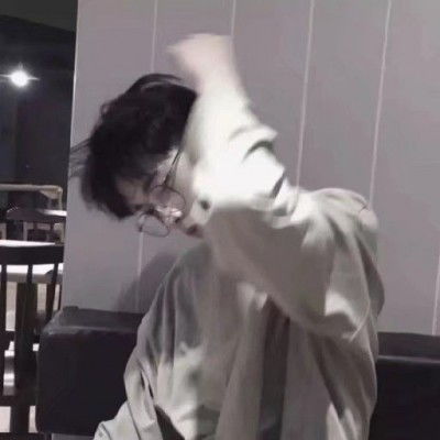  2021男生伤感侧颜头像失恋的男生必备的男头来了