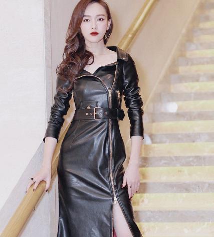  女星穿皮衣,关晓彤无比霸道,看到热巴去参加选秀吧