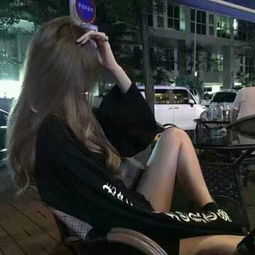  忧郁伤感女生背影头像一个人伤感孤单女生头像