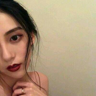 伤感女生头像霸气