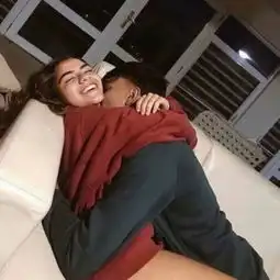  初恋时自认为很酷的3种做法,回头再看幼稚至极感谢初恋