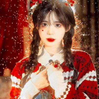  2022春节喜庆又很气质的浪漫女生头像希望岁月能偏爱我这样的人....