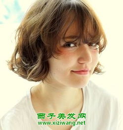  美女最新短卷发发型图片就是这样美