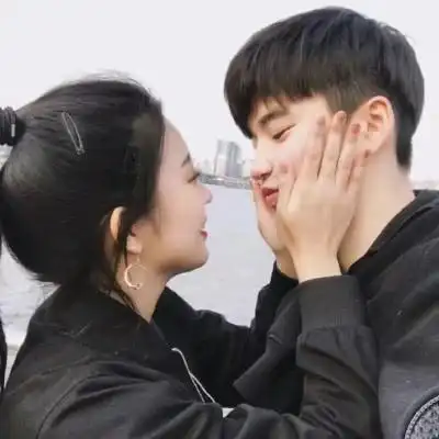  男生这3个小行为,是在变相追你,不用怀疑,准备接招吧