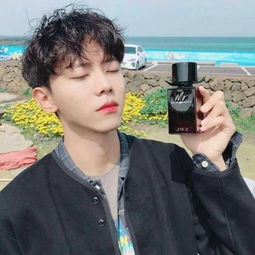  帅到爆时尚男生贴吧头像个性十足感情浮浮沉沉世事颠颠倒倒