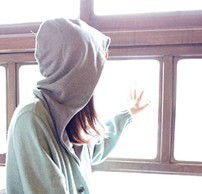  复古色女生头像